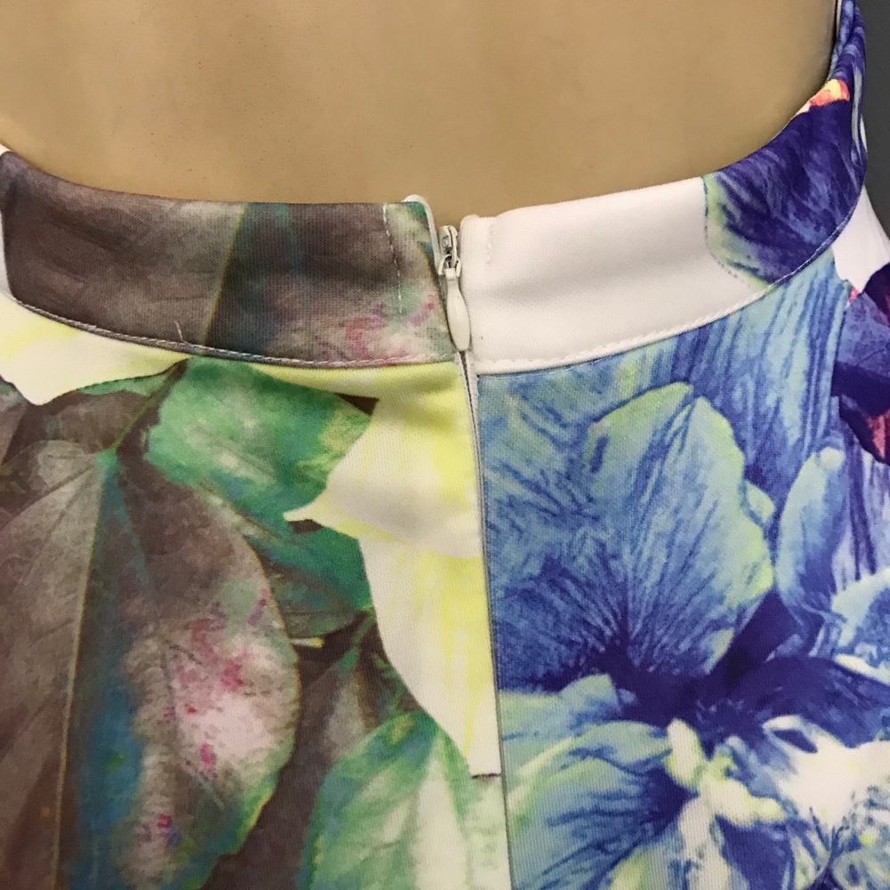 Luxxel floral open back keyhole dress - Picture 8 of 10